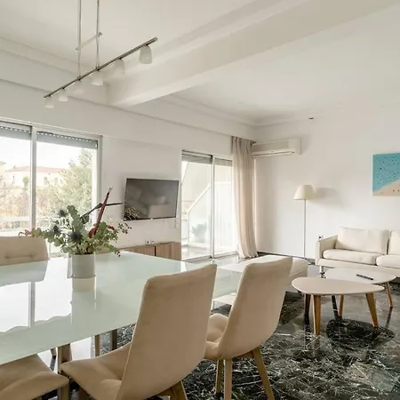 Elegant 2Bd Evelpidon Apartment-2